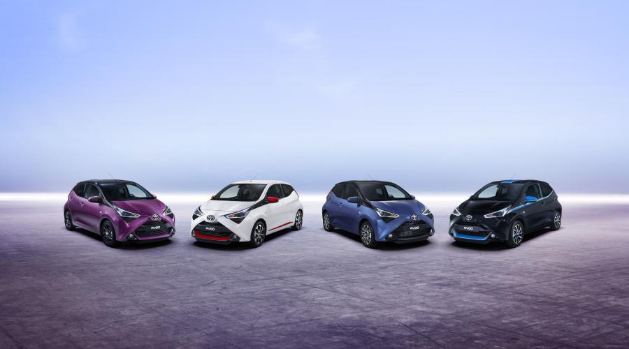  Toyota Aygo 5-Door 2018 года  (WW) (фото 4 из 40)